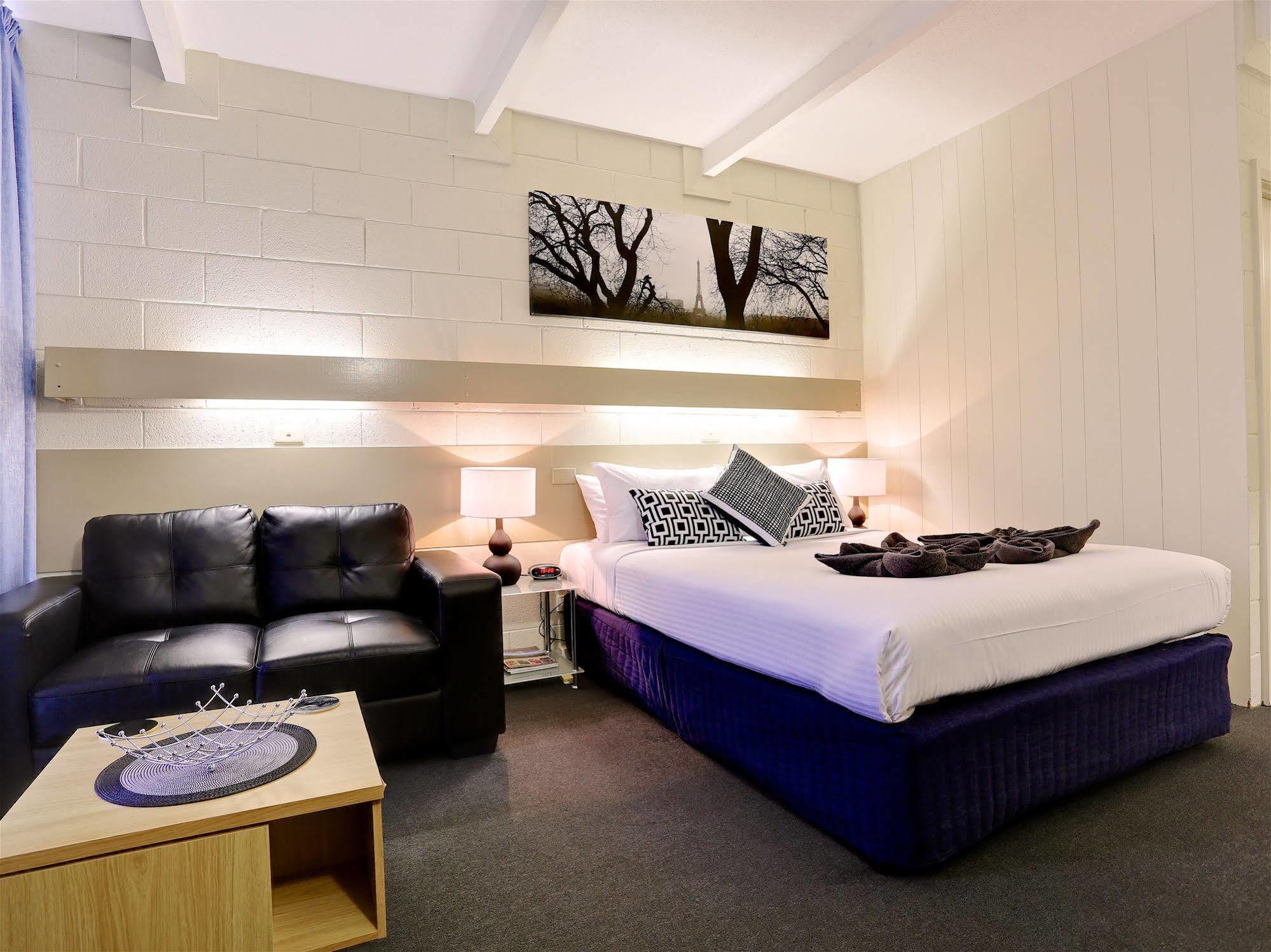 Castle Creek Motor Inn Euroa Exterior photo