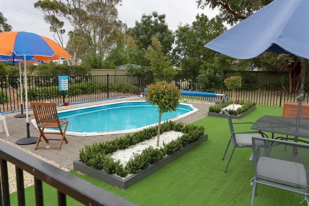 Castle Creek Motor Inn Euroa Exterior photo